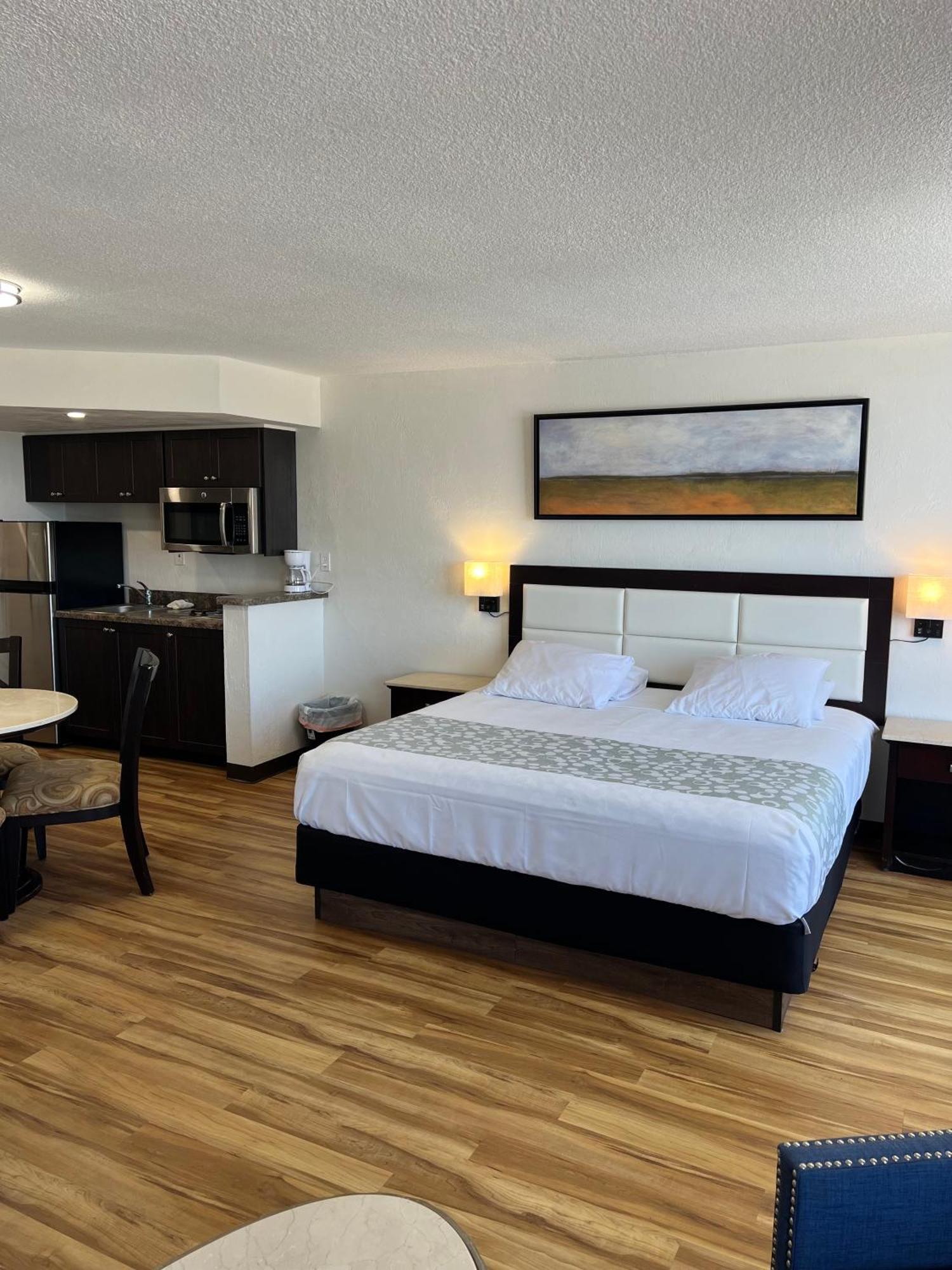 Flamingo Inn Beachfront - เดย์โทนาบีช ภายนอก รูปภาพ
