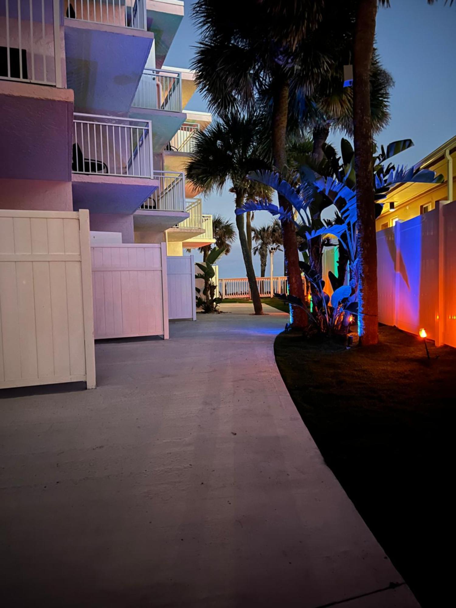 Flamingo Inn Beachfront - เดย์โทนาบีช ภายนอก รูปภาพ